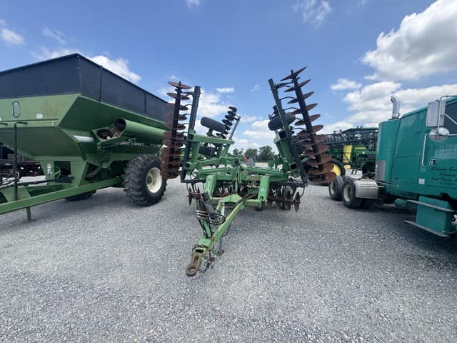 Image of John Deere 637 equipment image 2