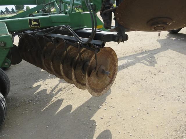 Image of John Deere 637 equipment image 2