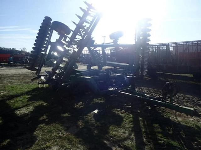 Image of John Deere 637 equipment image 1