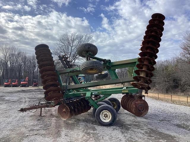 Image of John Deere 637 equipment image 3