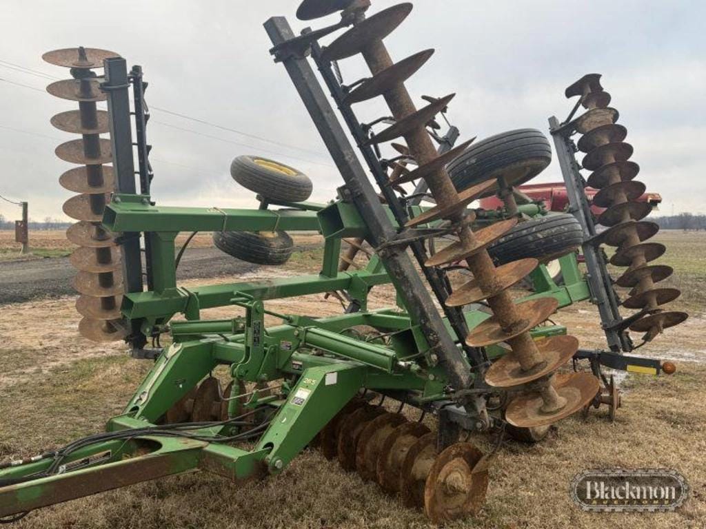 John Deere 637 Equipment Image0