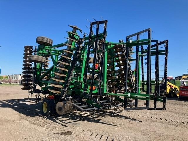 Image of John Deere 637 equipment image 1