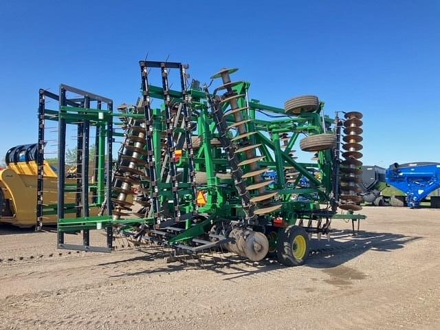 Image of John Deere 637 equipment image 2