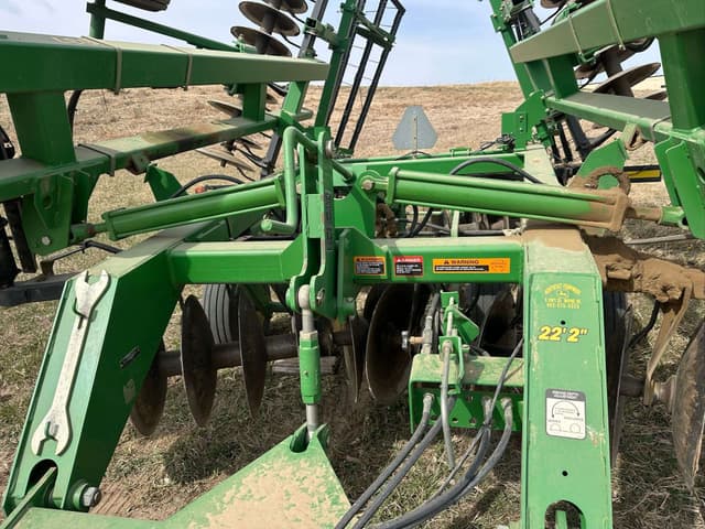 Image of John Deere 637 equipment image 3