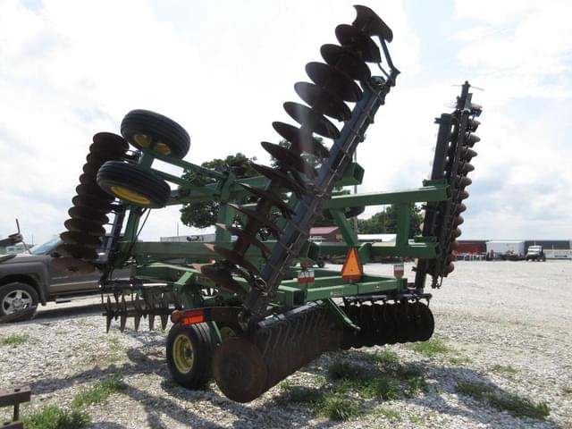 Image of John Deere 637 equipment image 4