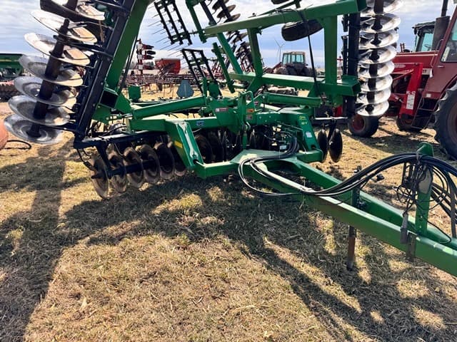 Image of John Deere 637 equipment image 4