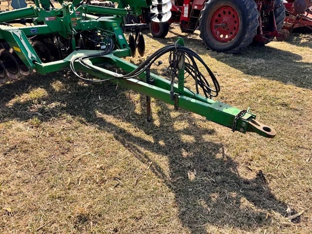 Image of John Deere 637 equipment image 3