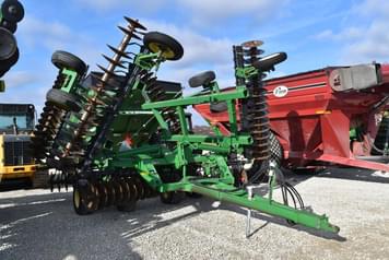 Main image John Deere 637