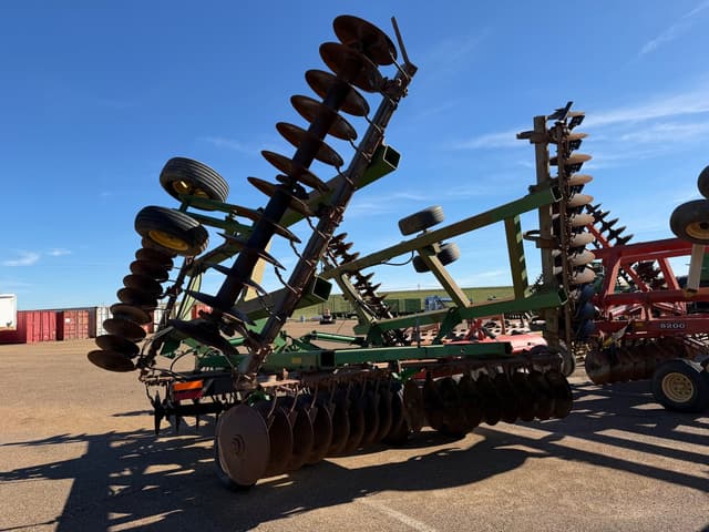 Image of John Deere 637 equipment image 4