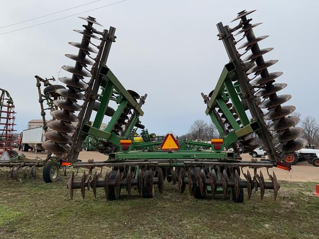 Image of John Deere 637 equipment image 4