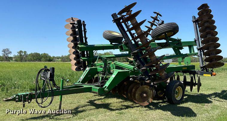 Image of John Deere 637 Primary image
