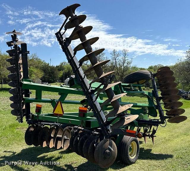 Image of John Deere 637 equipment image 4
