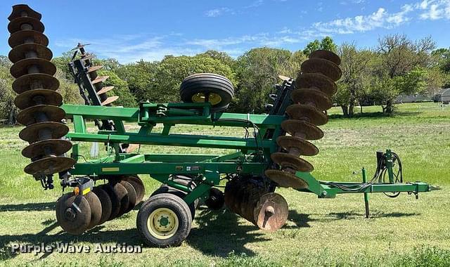 Image of John Deere 637 equipment image 3
