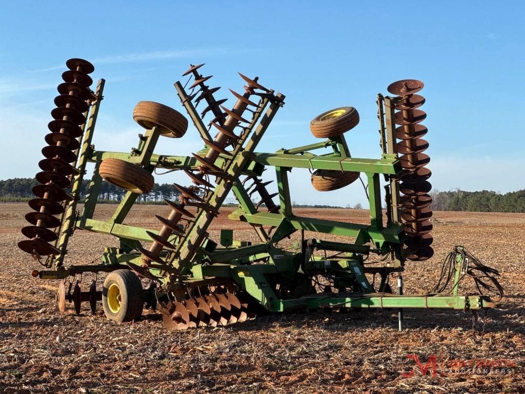 Image of John Deere 637 Primary image