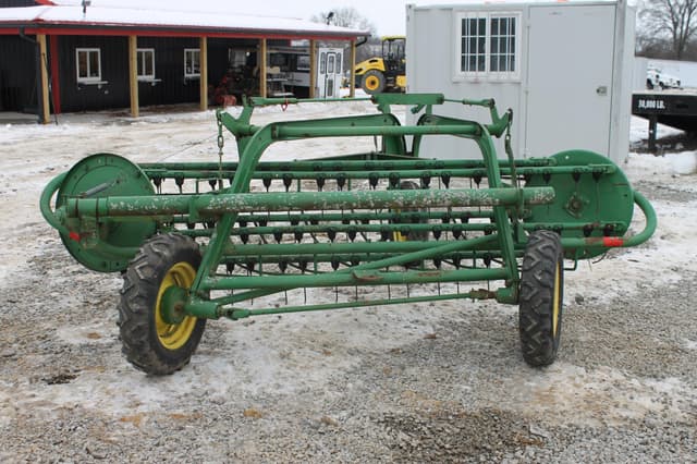 Image of John Deere 64 equipment image 3