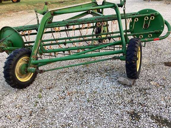 Image of John Deere 64 equipment image 3