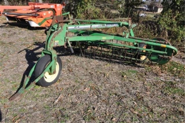 Image of John Deere 64 equipment image 4