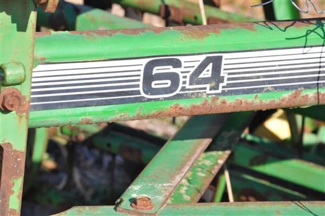 Image of John Deere 64 equipment image 3