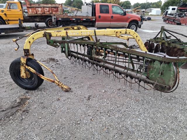 Image of John Deere 640 equipment image 3