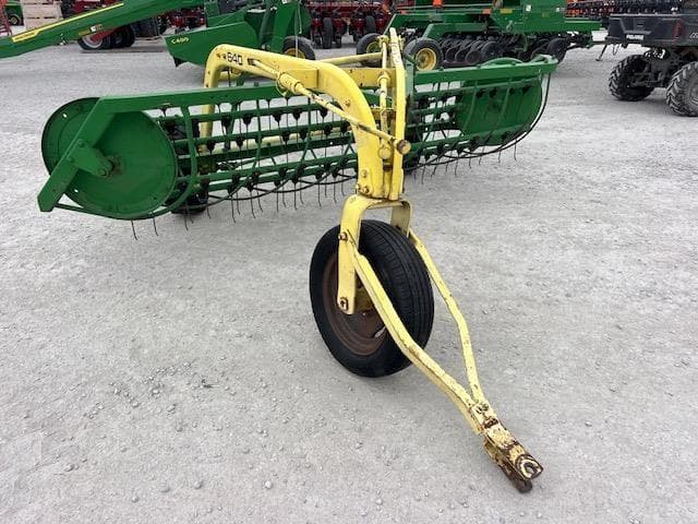 Image of John Deere 640 equipment image 1