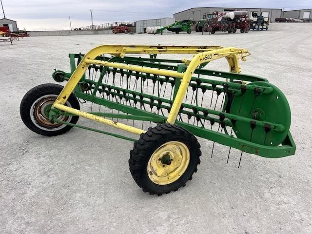 Image of John Deere 640 equipment image 3