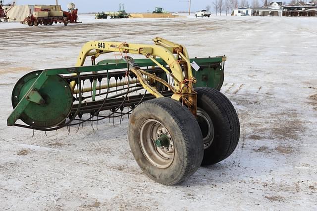 Image of John Deere 640 equipment image 1