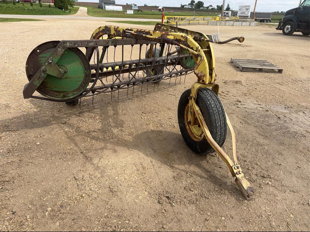 Image of John Deere 640 Image 0