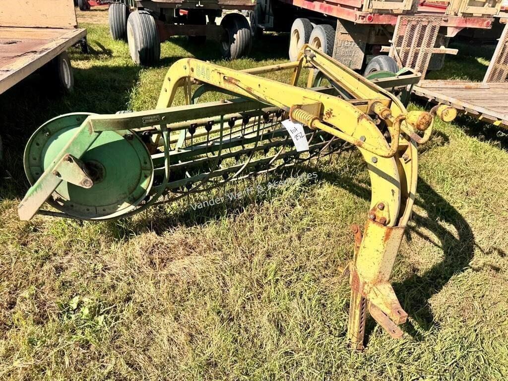 Image of John Deere 640 Primary image