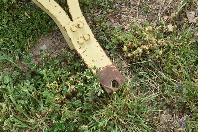 Image of John Deere 640 equipment image 3