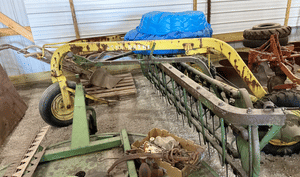 John Deere 640 Image