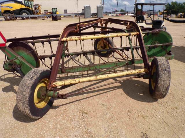 Image of John Deere 640 equipment image 4