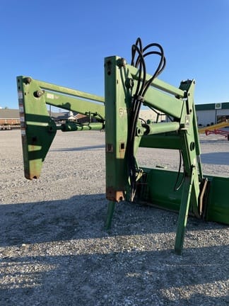Main image John Deere 640