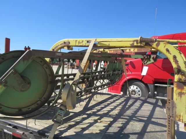 Image of John Deere 640 equipment image 3