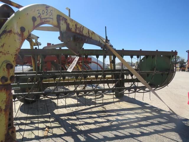 Image of John Deere 640 equipment image 2