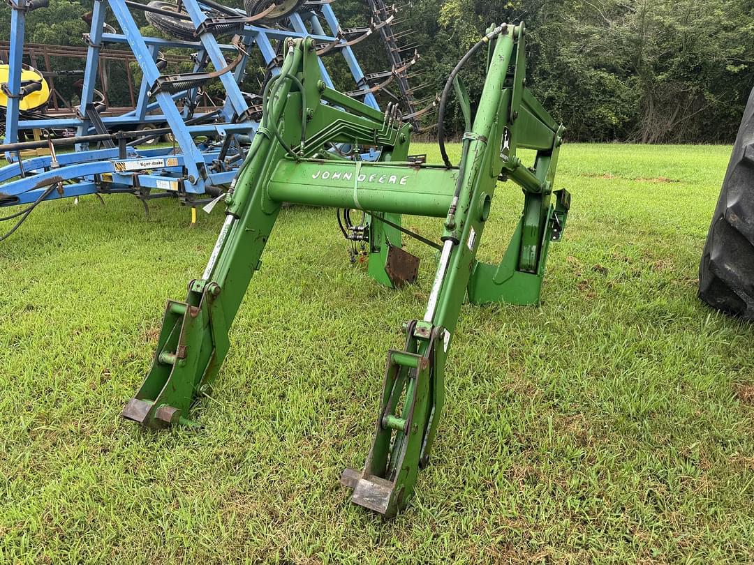 Image of John Deere 640 Primary image
