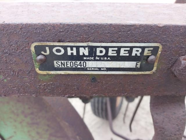 Image of John Deere 640 equipment image 4