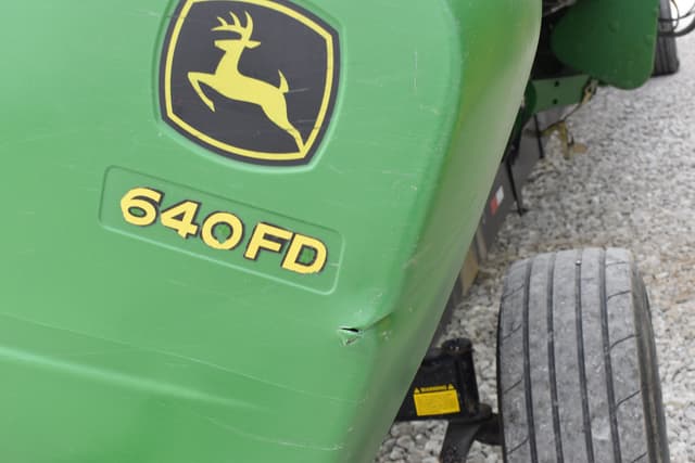 Image of John Deere 640FD equipment image 3