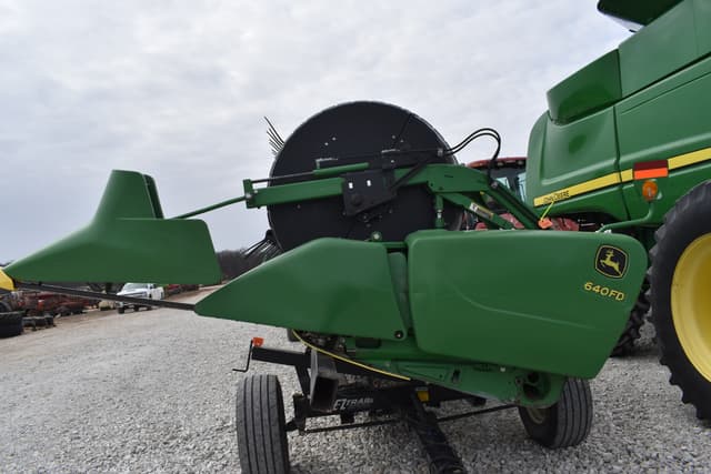 Image of John Deere 640FD equipment image 1