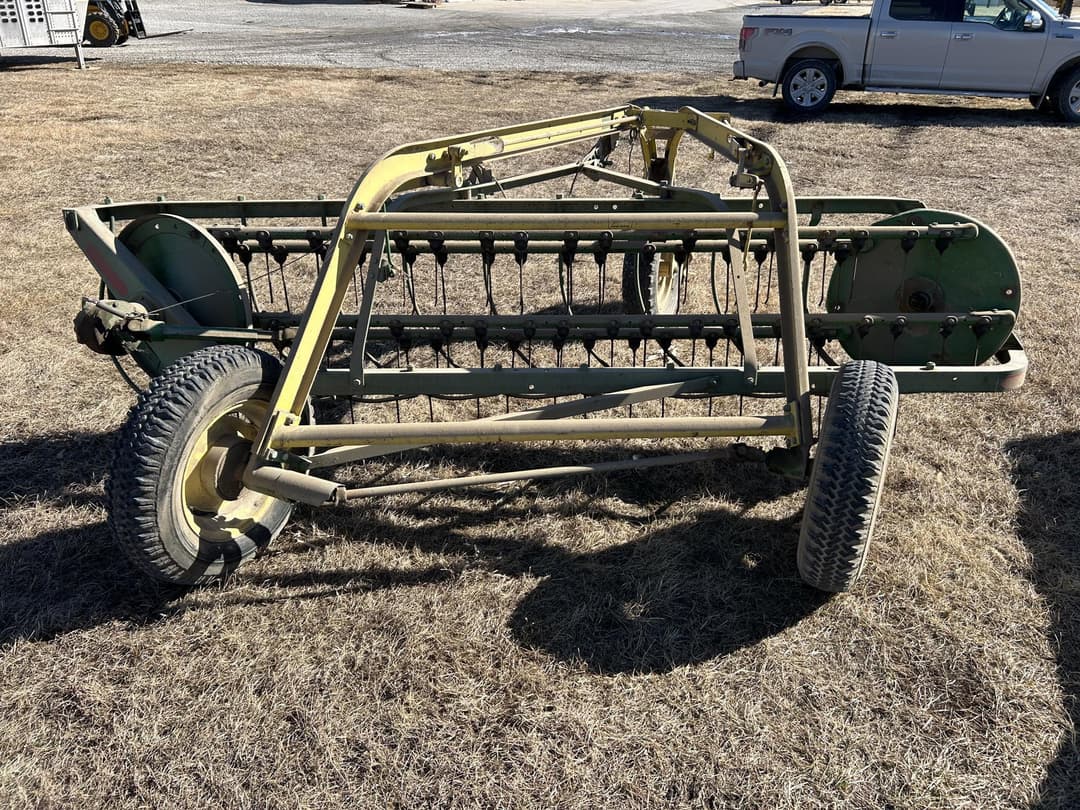 Image of John Deere 640 Image 1