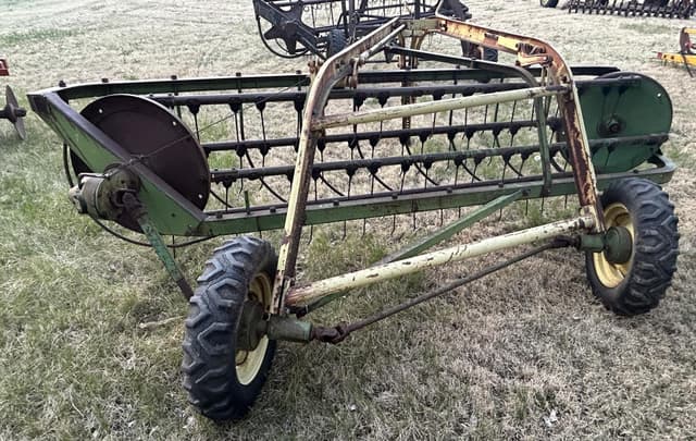Image of John Deere 640 equipment image 3