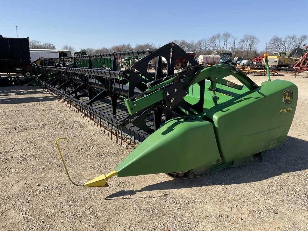 John Deere 640FD Equipment Image0