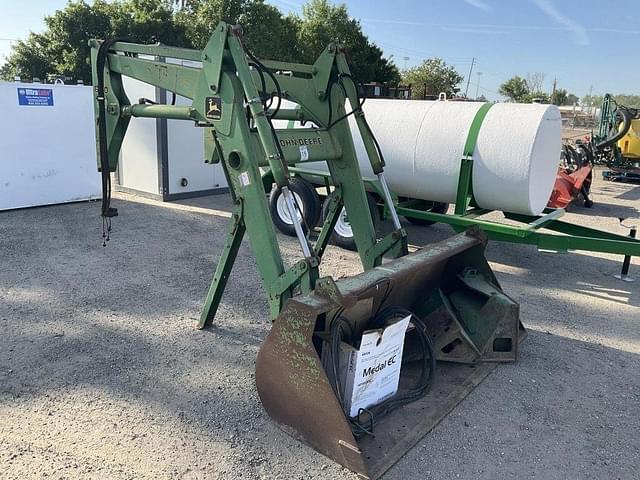 Image of John Deere 640 equipment image 2