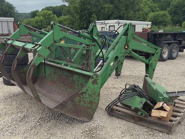 Image of John Deere 640 equipment image 1