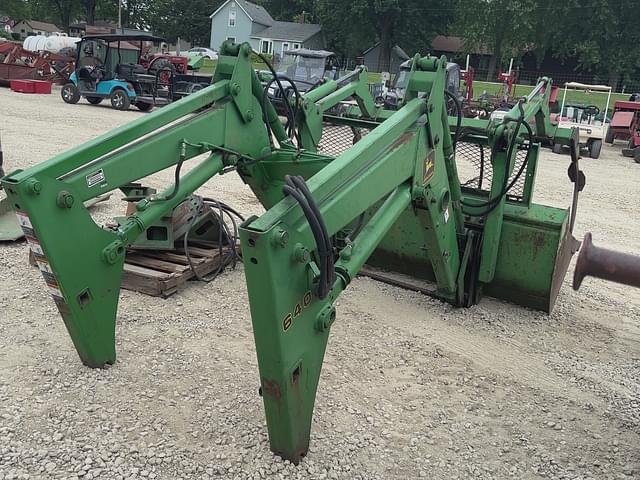 Image of John Deere 640 equipment image 4