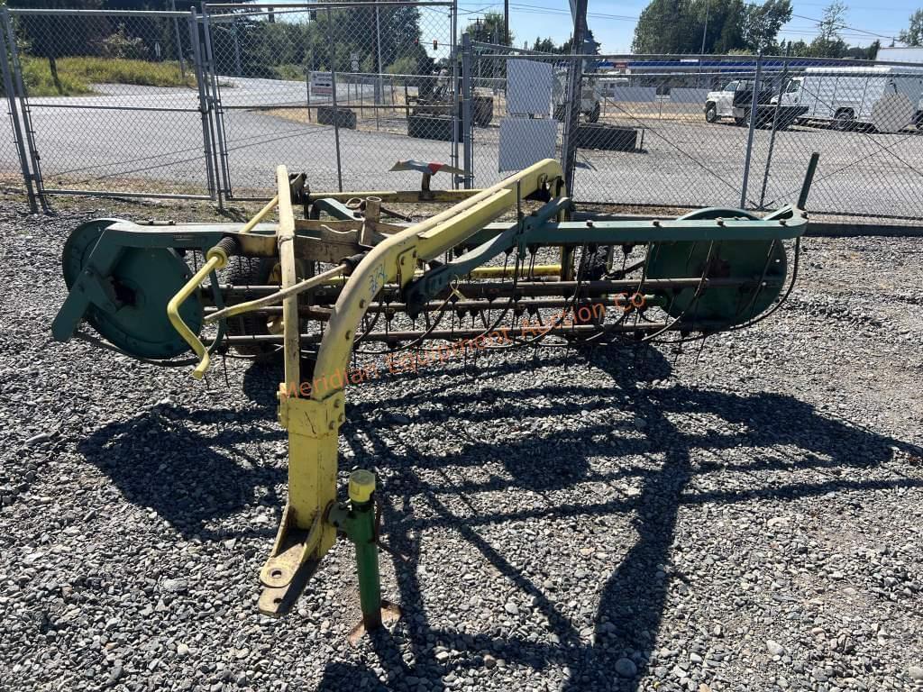 Image of John Deere 640 Primary image