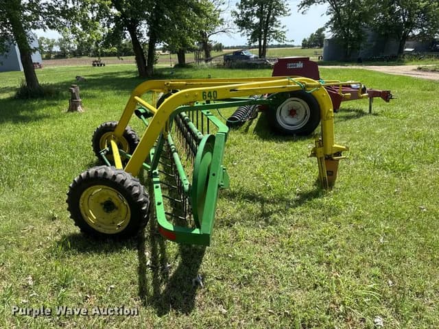 Image of John Deere 640 equipment image 3