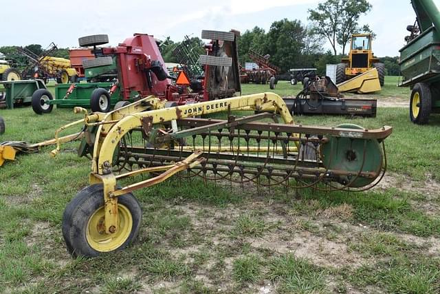 Image of John Deere 640 equipment image 1