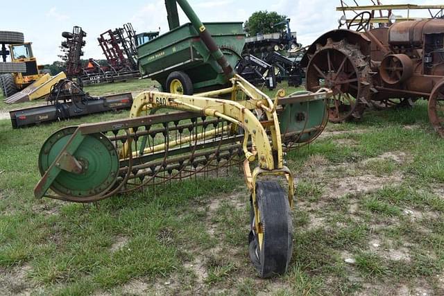 Image of John Deere 640 equipment image 2