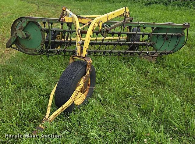 Image of John Deere 640 equipment image 1