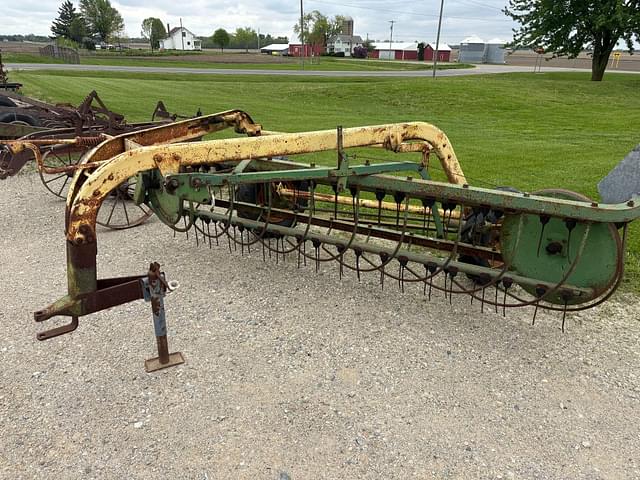 Image of John Deere 640 equipment image 1